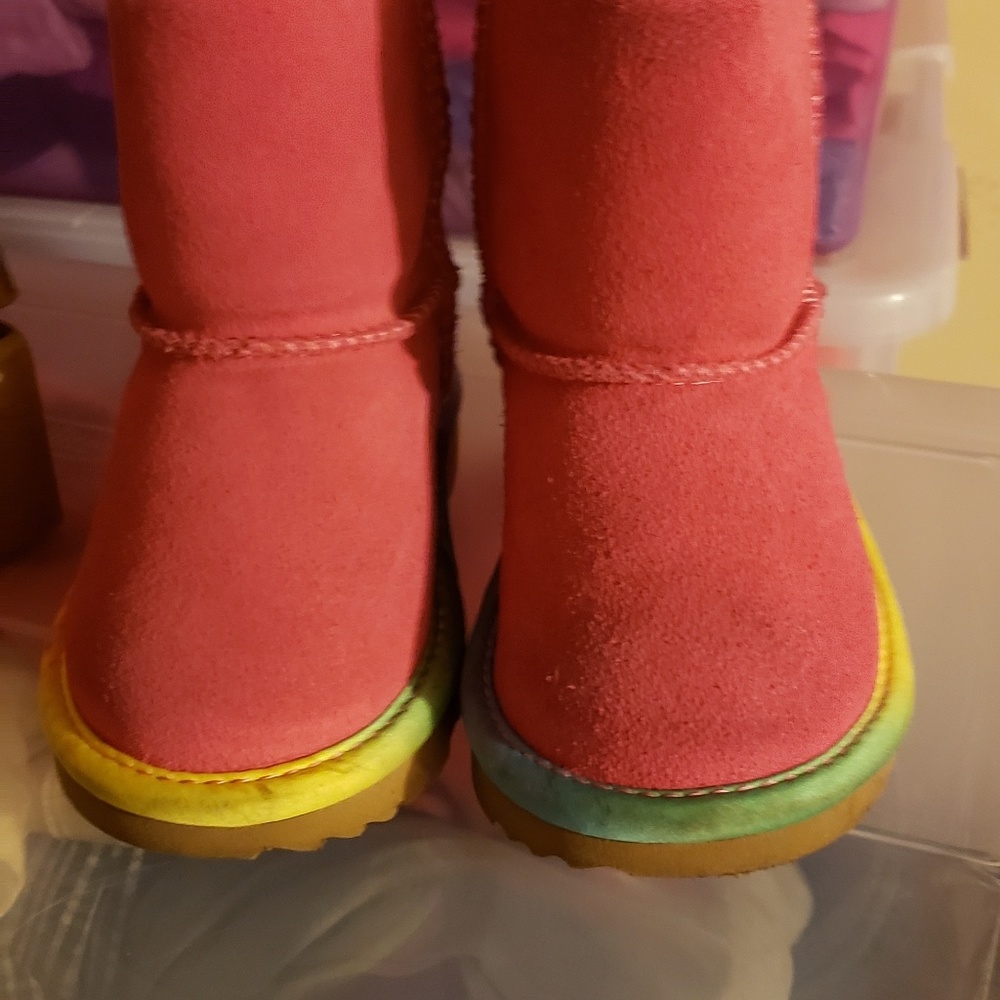 Toddlers rainbow ugg